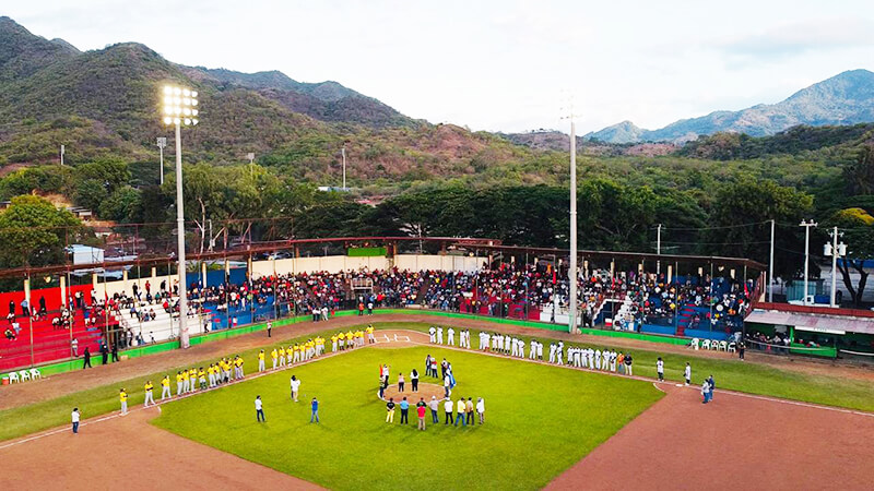 estadio-beisbol-somoto-inauguracion-luminarias